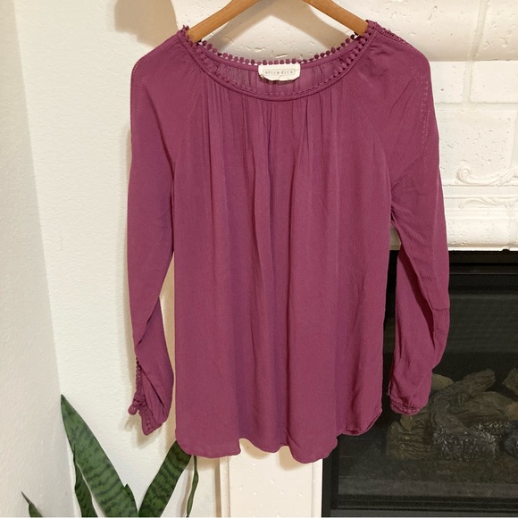 Bella Ella Raspberry Purple Eyelet Blouse Top S Small - Medium M - Picture 1 of 11